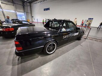 Mercedes-Benz W124 300E/24 PICK-UP - 3