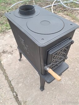 Jotul f602 N  varnou plotnou výkon 4-7 - 3