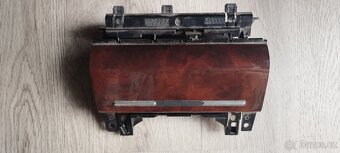 Volant a popelník z Audi - 3