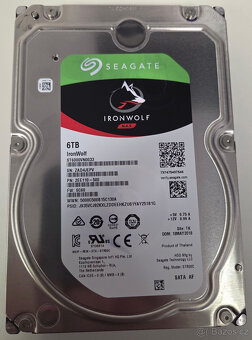 Pevné disky HDD Seagate, WD 4-8TB, záruka - 3