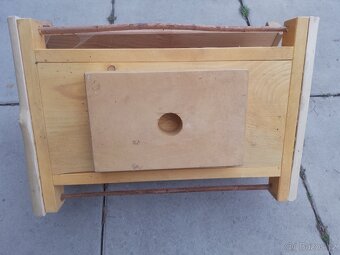 Krmítko, prkénko - 3