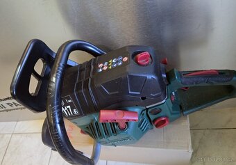 Benzínová pila parkside - 3