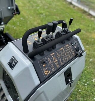 hydraulický dumper, železný kůň, pásový dumper - 3