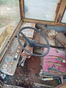 Čelní nakladač UNC 151 - 3