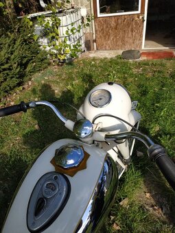 JAWA 250 Pérák - 3