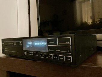Philips CD 104 versus Philips CD 304 - 3