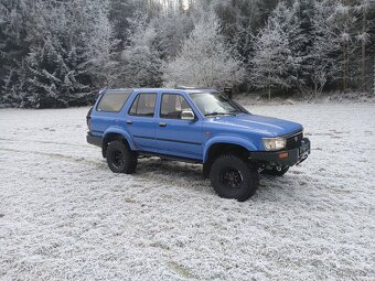 Toyota Hilux Surf - 3