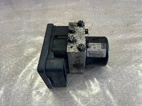 ŘÍDICÍ JEDNOTKA ABS 1J0614117E - 3