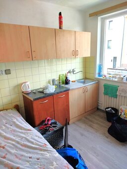 1.lůž. pok. studentiKy + 1 místo ve 2.lůž. pok. RD, zařízeno - 3