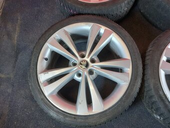ALU disky 5x112 R18 se zimními pneu 225/40 R18 - 3