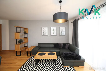 Nadstandardní byt 4+kk k pronájmu s balkonem, terasou a park - 3