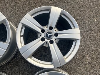 Originál Mercedes C W206 R17 - 3