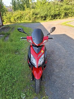 Skútr Kymco 50 ccm - 3