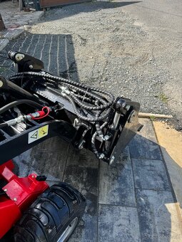 Hydraulická lopata klapačka pro čelní nakladač, žralok - 3