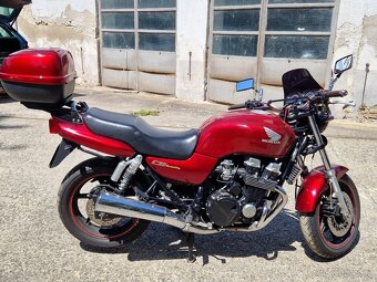 Honda CB 750,RC 42, výkon 54 kw, rok výroby 1997 - 3
