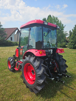 Malotraktor TYM T555 s klimatizovanou kabinou - 3