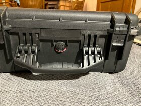 PELI CASE 1550 - vodotěsný kufr s pěnou - 3