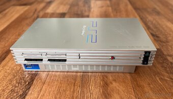 Sony Playstation 2 FAT (SCPH-50004) stříbrná - 3