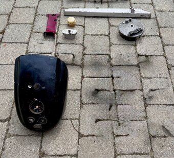 Jawa 50 parez pionyr fichtl mustang - dily - 3