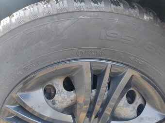 Prodám 4x disky 5x112 s zimními pneumatiky dot 05/24 195/65R - 3