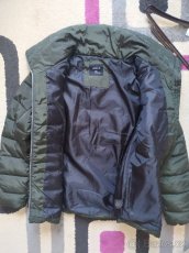 Zimní khaki prošívaná teplá bunda Lindex - 3