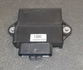 Yamaha X-Max 400 2014 - díly - 3