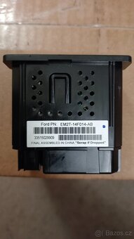 Multimediální systém FORD SYNC 2 + příslušenství - 3