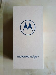 Motorola EDGE 40 8/256GB - černý - 3