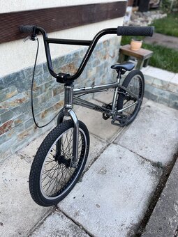 Freestyle BMX Jumper - 3