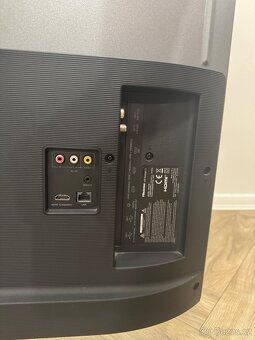 TV Hisense 50” + držák AlzaErgo M220B - 3