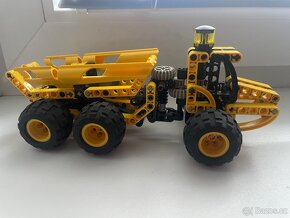 Lego 8451 Kloubový sklápěč rok 2003 - 3