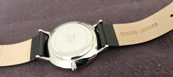 JVD J1123.2 - 3