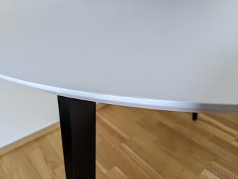 Jídelní stůl, kulatý, průměr 105 cm, Nordic House Vojens - 3
