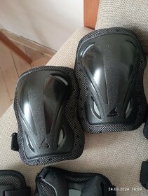 Prodám inline chrániče 6 kusů. Celé komplet. - 3