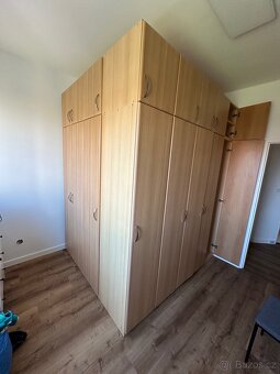 Nábytek - skříně na prodej - 3