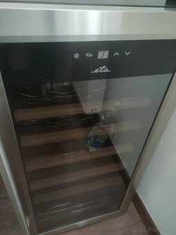 Prodám vinotéku ETA – kapacita 20 l - 3