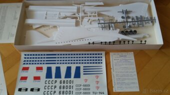Starý velký plastikový model letadla TU 144 NDR 1972 - 3