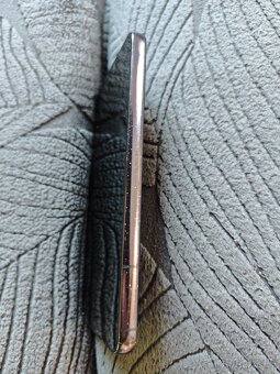Samsung Galaxy S22 - 3