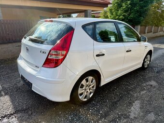 Prodám Hyundai i30 1.4i 77kw/105K - 3
