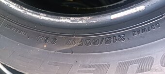 Pneu 215/60/17 Bridgestone - 3