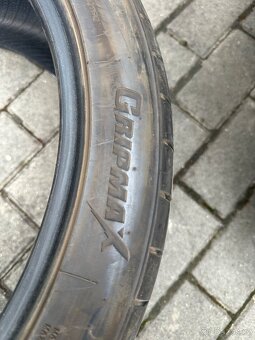 Použité letní pneu: 235/40/R19 - 2 kusy - 3