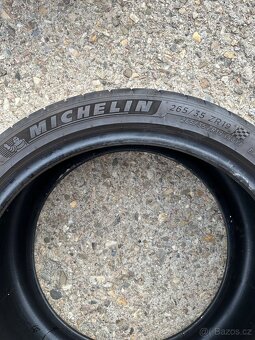 265/35R19 Michelin Pilot Sport 4S - 3