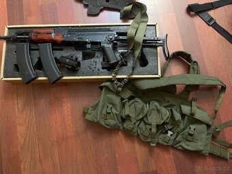 Airsoftová zbraň CYMA.048 Blue Edition – AKM reálný vzhled - 3