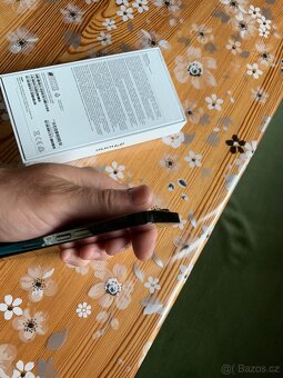 Apple iPhone 14 pro Space Bleck (černý) - 3