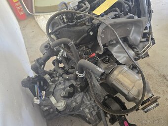 Motor převodovka Aut.Toyota 1.2 turbo 8NR U - 3