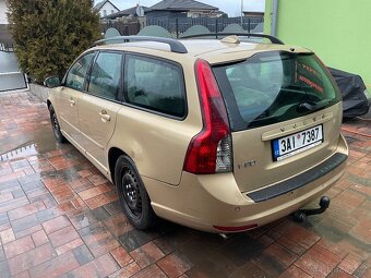 Volvo v50 2.4D kombi - 3