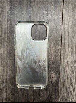 Kryty na IPhone 13 Pro Max - 3