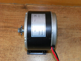 Elektromotor s ovládáním a řetězovým převodem 24V / 250W - 3