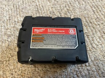Milwaukee akumulátor / baterka - 3