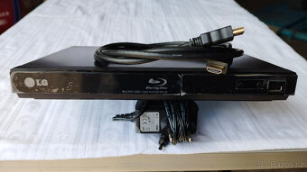 LG Blu-ray disk/DVD player BP 135 přehrávač - 3